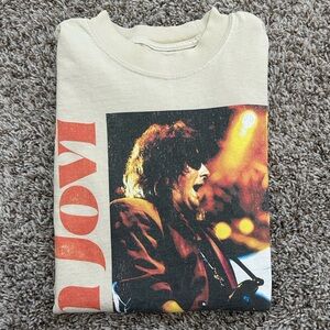 Bon Jovi Game Changers 2023 Ivory Beige T Shirt Size Small Mens
